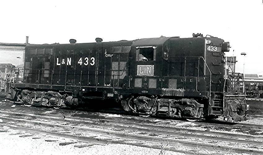 Denim Shirt – Louisville and Nashville Railroad – Train Stuff