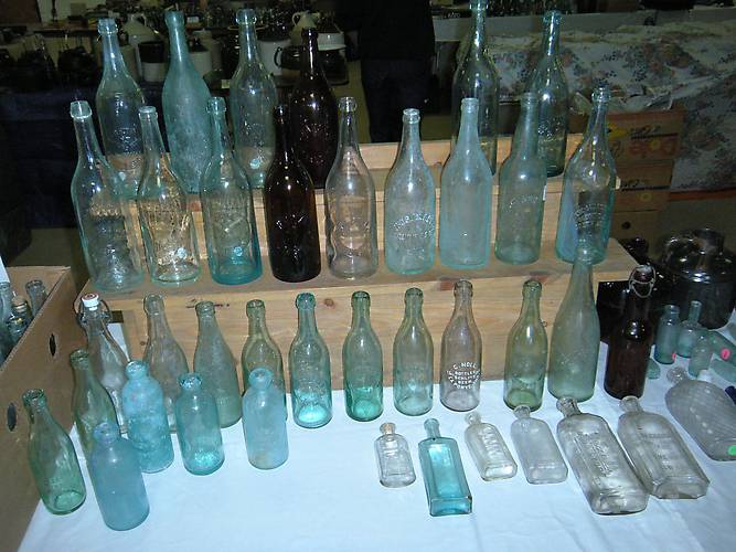 Insulator Shows > Columbia City Massive Bottles