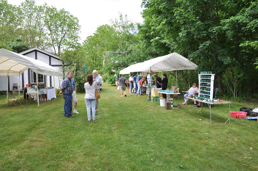 Insulator Shows > 15th Annual Mount Brydges, Ontario Insulator Show 2018