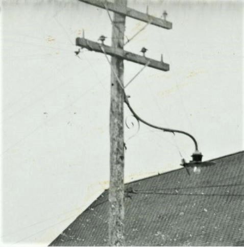 Vintage Photographs > Double Crossarm 4-pin Electric Distribution Pole